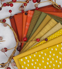 Load image into Gallery viewer, Winterberry Fat Quarter Bundle
